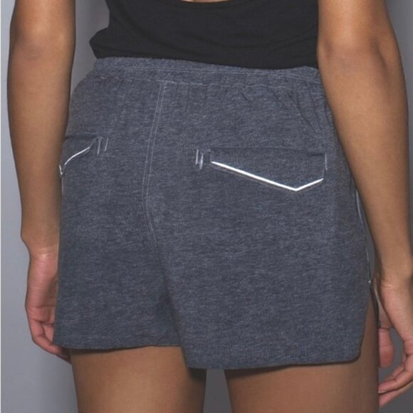 LULULEMON & go Endeavor Short - Picture 3 of 7